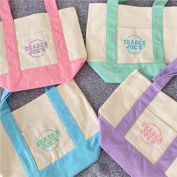 NWT Green Viral Trader Joe's Mini Tote Bag - Picture 2 of 2